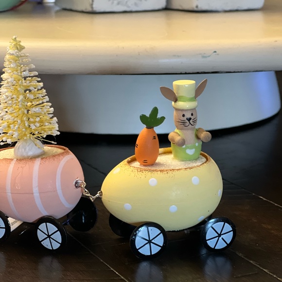 Only 1 Left❗️Easter Train - Picture 11 of 14